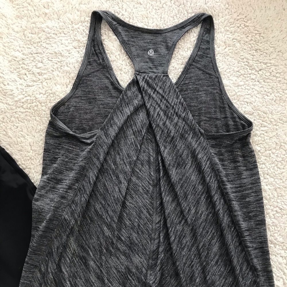 Like New!✨Lululemon Tank 6 - Picture 5 of 8